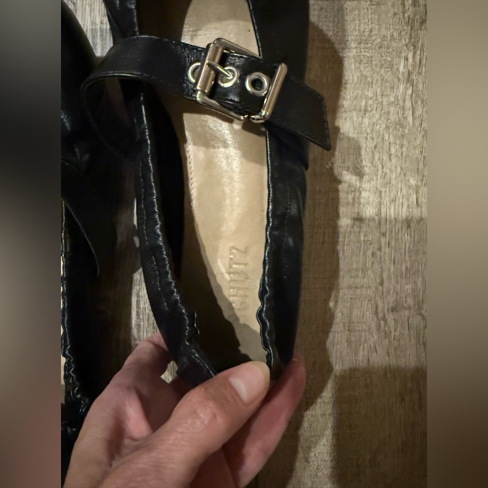 Schutz Calita Nappa Leather Buckle Flat Black Size 9 - Picture 4 of 7